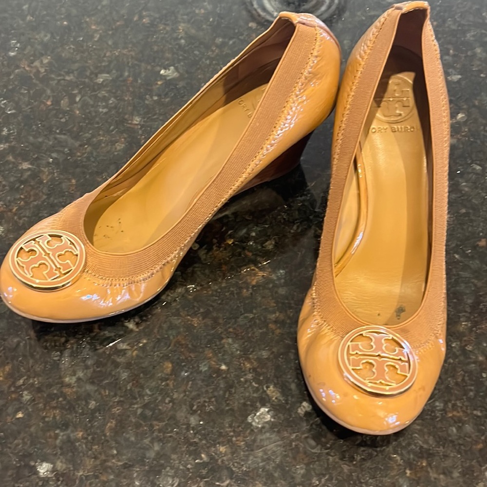 Tory Burch signature, tan wedge